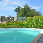 Grosses Mit Eigenem Pool Und Terrasse By Interhome *