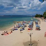 Grosses Mit Eigenem Pool Und Terrasse By Interhome Dom wakacyjny Crikvenica