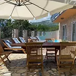 Grosses Mit Eigenem Pool Und Terrasse By Interhome Dom wakacyjny Crikvenica