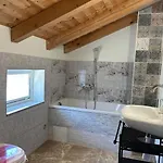 Grosses Mit Eigenem Pool Und Terrasse By Interhome Dom wakacyjny Crikvenica