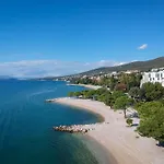 Dom wakacyjny Grosses Mit Eigenem Pool Und Terrasse By Interhome