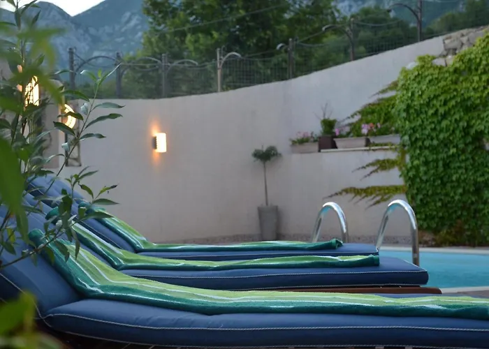 Grosses Mit Eigenem Pool Und Terrasse By Interhome Crikvenica