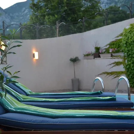 Grosses Mit Eigenem Pool Und Terrasse By Interhome Crikvenica