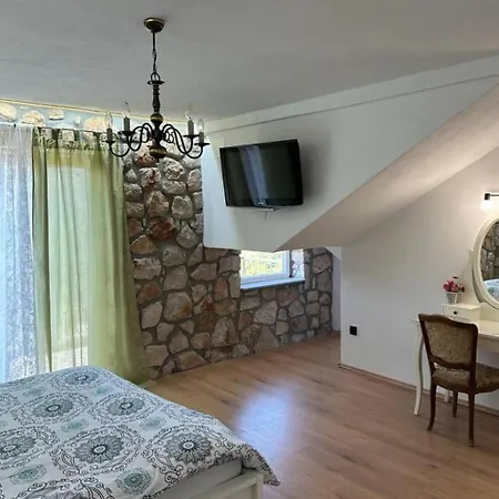 Holiday home Grosses Mit Eigenem Pool Und Terrasse By Interhome Crikvenica