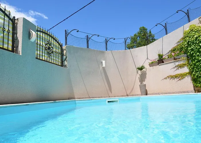 Grosses Mit Eigenem Pool Und Terrasse By Interhome