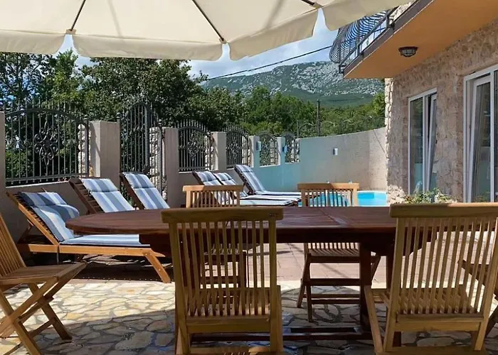 Grosses Mit Eigenem Pool Und Terrasse By Interhome Casa de Férias Crikvenica